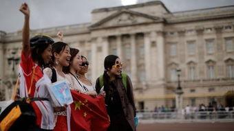 伦敦裸骑 中国姑娘无码,中国姑娘无码亮相引发全球关注