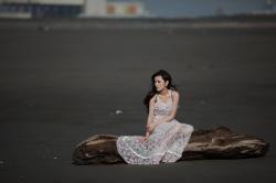 孤独的妇女免费观看,免费观影，共赴心灵之旅