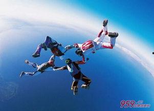 娱乐吃瓜酱跳伞小说,空中奇遇记